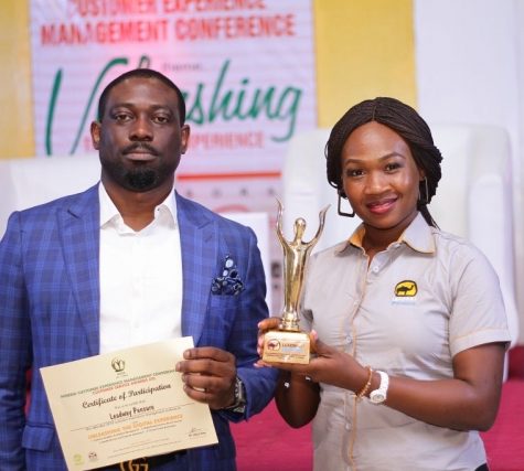 Leadway-pension-with-their-service-excellence-Awards-1024x683-640x480